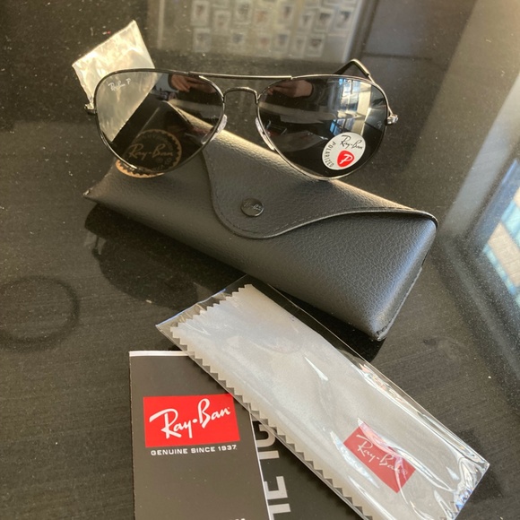 Raybans total black aviator sunglasses, polarized NWT main image 5